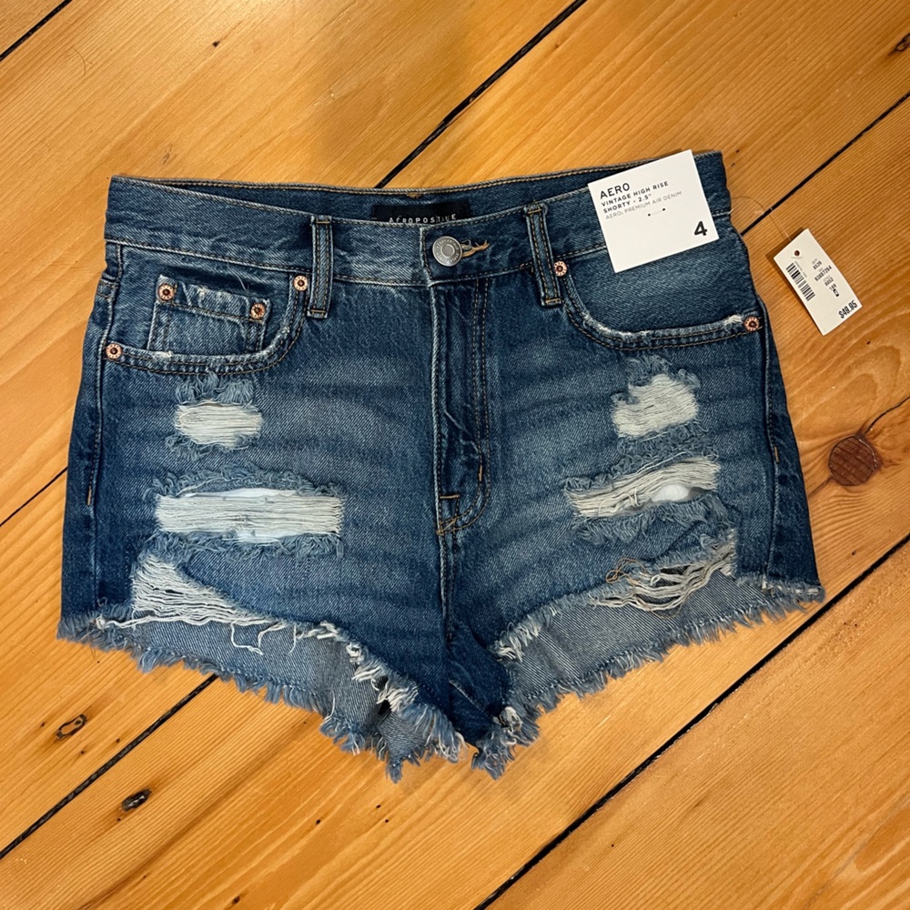 Aeropostale Vintage Higb Rise Shorty - size 4